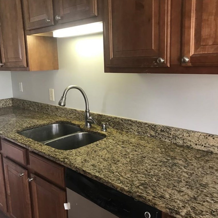 801 Mockingbird Ln, Marietta, GA 30068