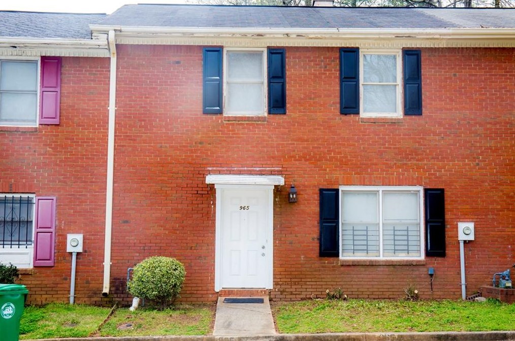 965 Park Gate Pl, Stone Mountain, GA 30083