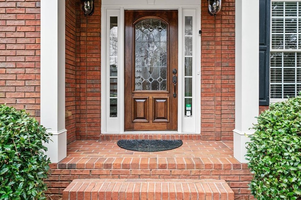 495 The Hermitage Dr, Alpharetta, GA 30004-3675