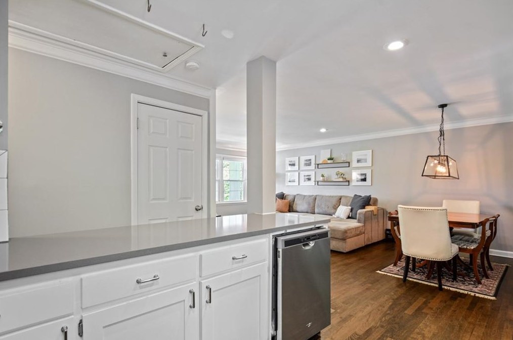 871 Gaylemont Cir, Decatur GA  30033-4809 exterior