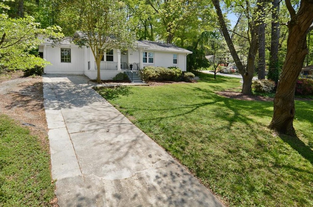 871 Gaylemont Cir, Decatur, GA 30033-4809