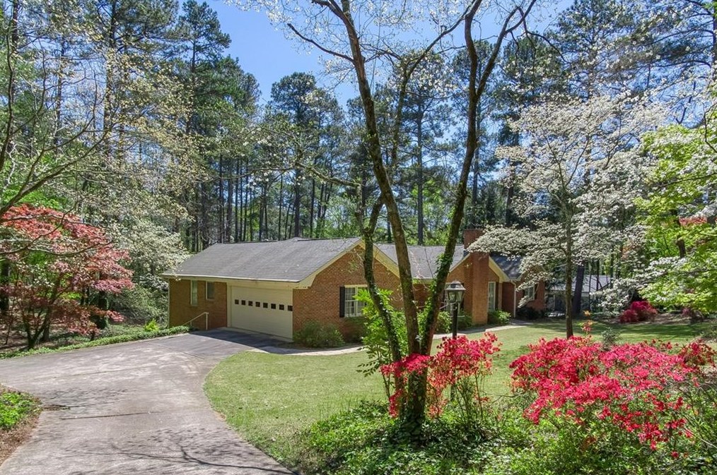 198 Crystal River Dr, Lawrenceville, GA 30043-4350
