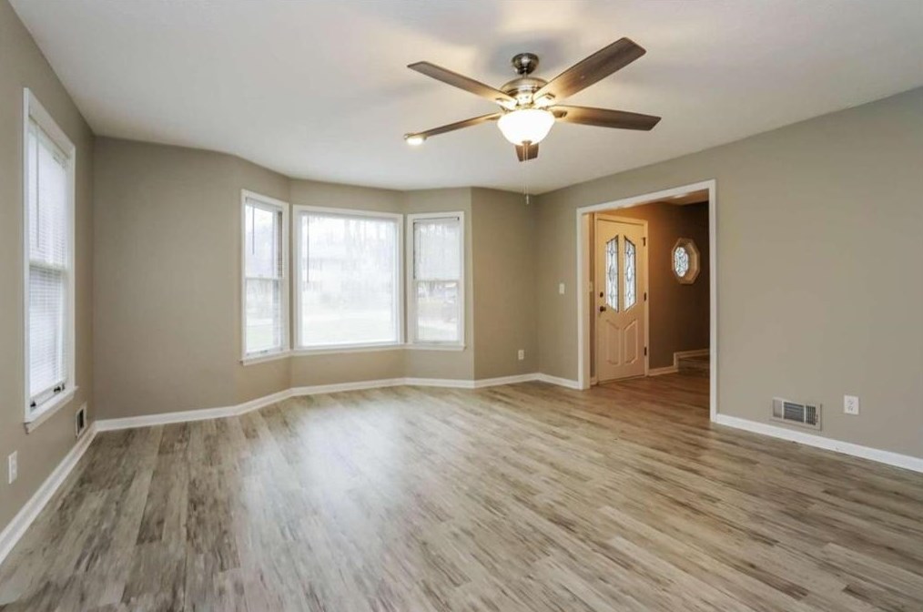 8 Arrowwood Dr, Newnan, GA 30265