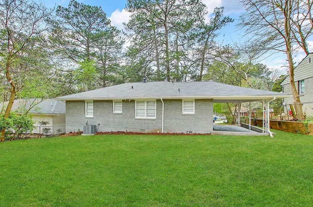 2450 Springdale Rd, Atlanta GA  30315-7110 exterior