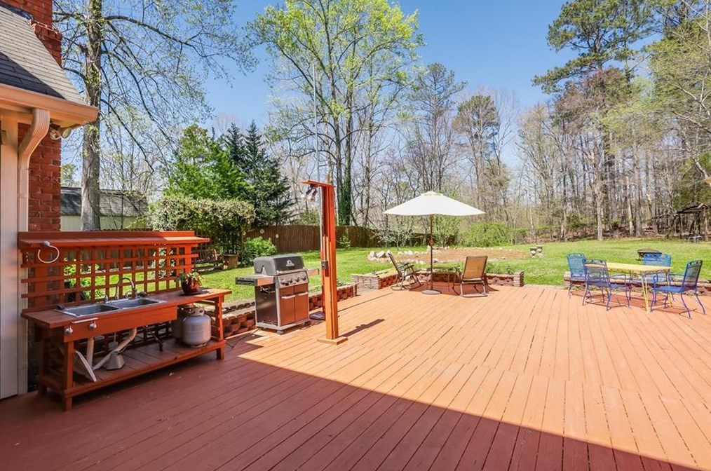 414 Shoni Ln, Holly Springs, GA 30189-5121