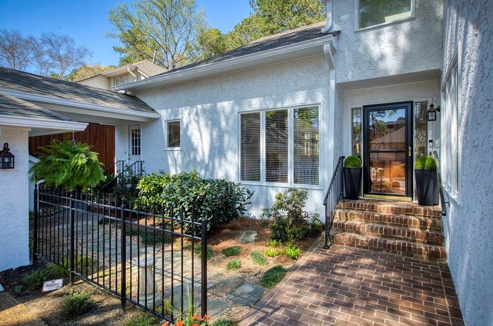 2600 Links End, Roswell, GA 30076-3582