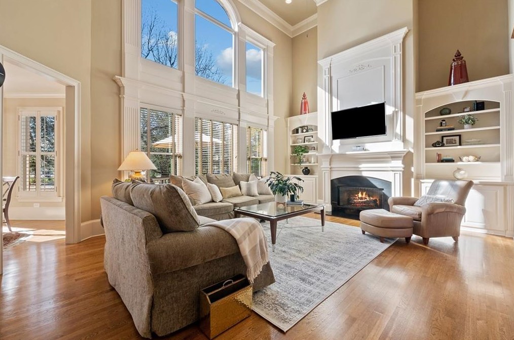 115 Amberly Pl, Roswell, GA 30075-6234