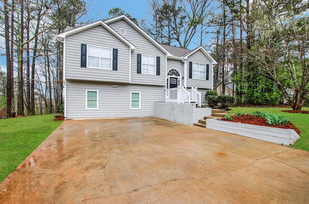 1815 Independence Dr, Douglasville, GA 30134