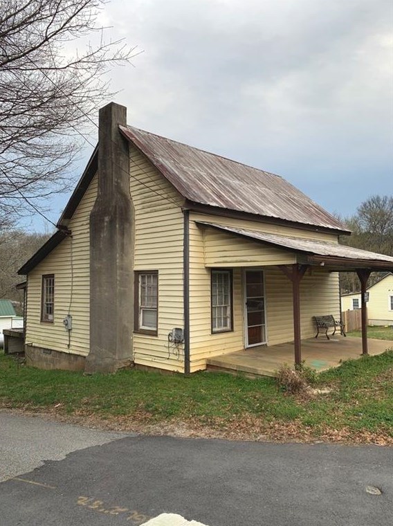 114 Park St, Dallas, GA 30132