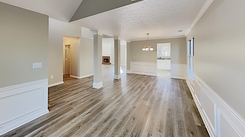 1390 Primrose Dr, Roswell, GA 30076-4221