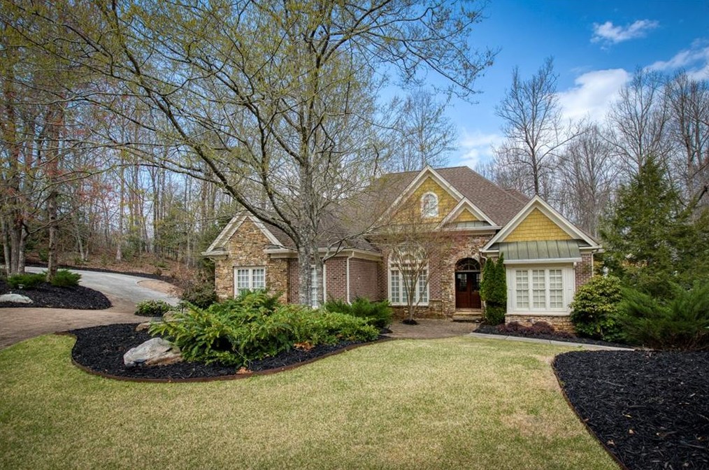 18 Lakotah Ln, Dahlonega, GA 30533