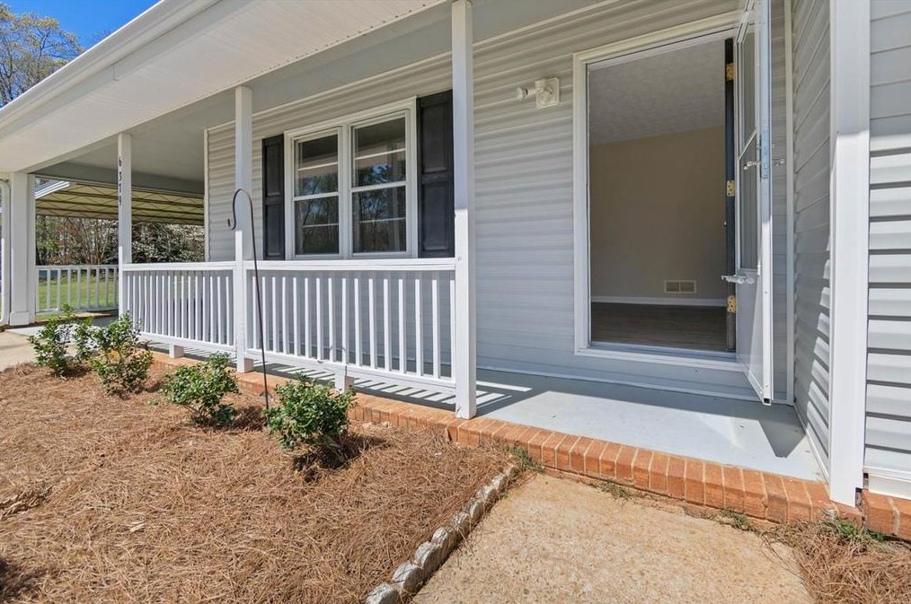 6379 Valhalla Dr, Douglasville, GA 30135-3957