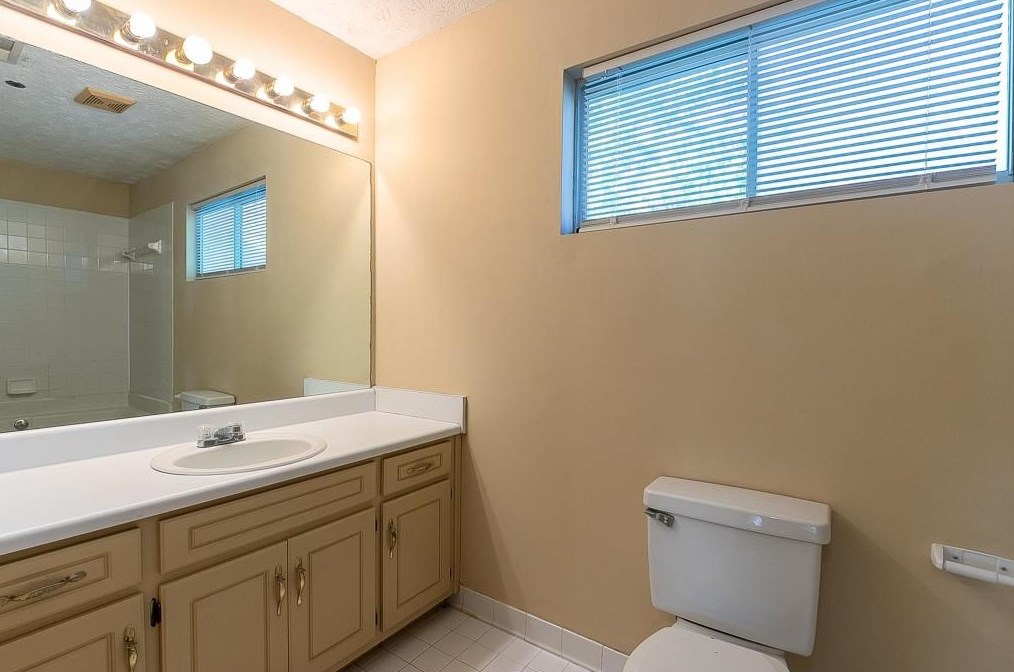 3738 Soapstone Rd, Decatur GA  30034-6911 exterior