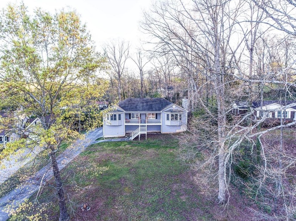 129 Garden Hill Dr, Calhoun, GA 30701-2029