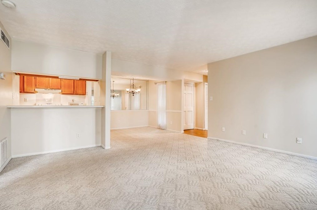 306 Tuxworth Cir, Decatur GA 30033-5602 exterior