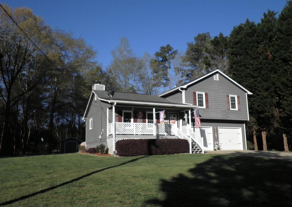 34 Hawk Dr, Hiram, GA 30141