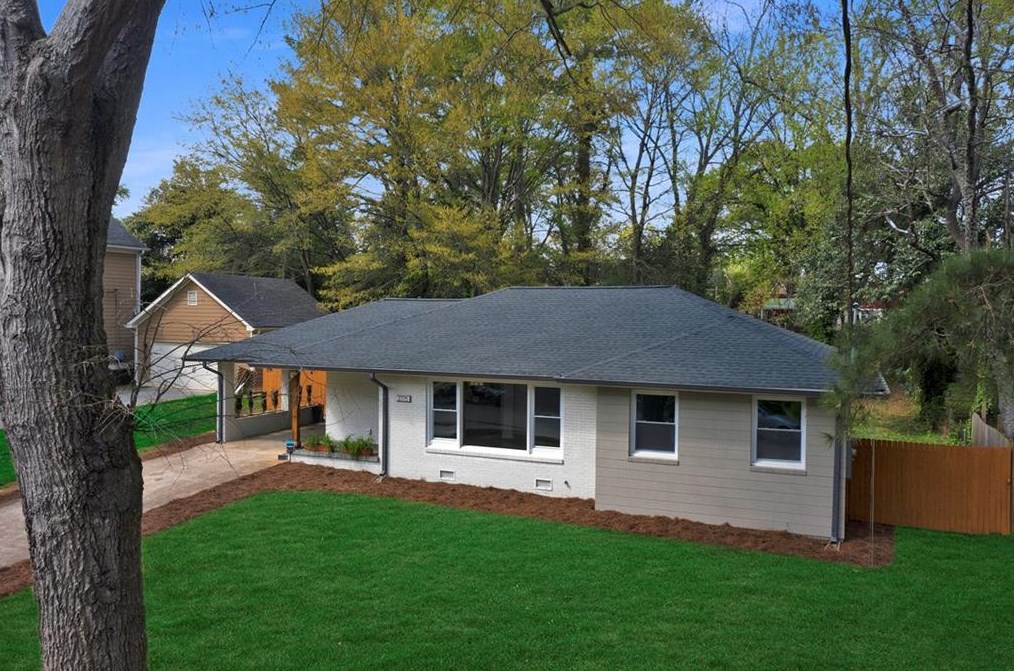 2775 Glenvalley Dr, Decatur GA  30032-4207 exterior