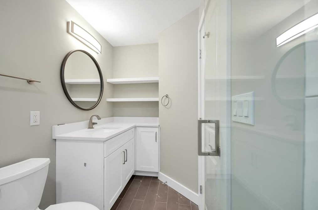 2775 Glenvalley Dr, Decatur GA  30032-4207 exterior