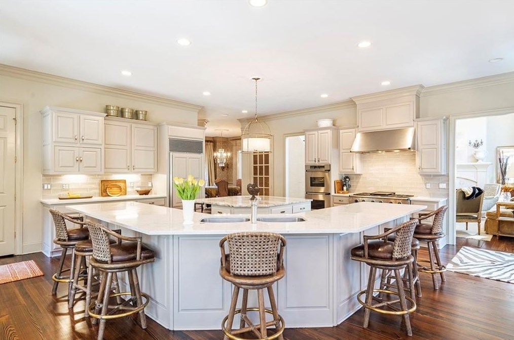 575 Fawn Glen Ct, Roswell, GA 30075-6837