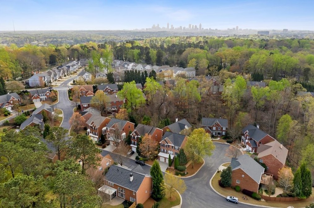 2039 Wrights Ml Cir, Atlanta GA  30324-2791 exterior