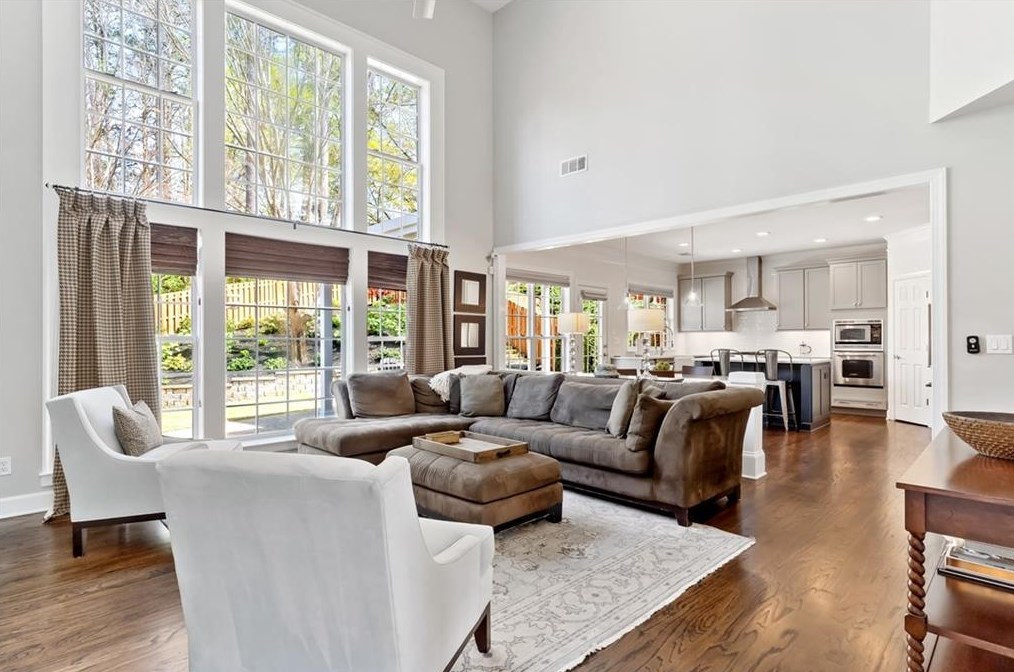 2039 Wrights Ml Cir, Atlanta GA  30324-2791 exterior