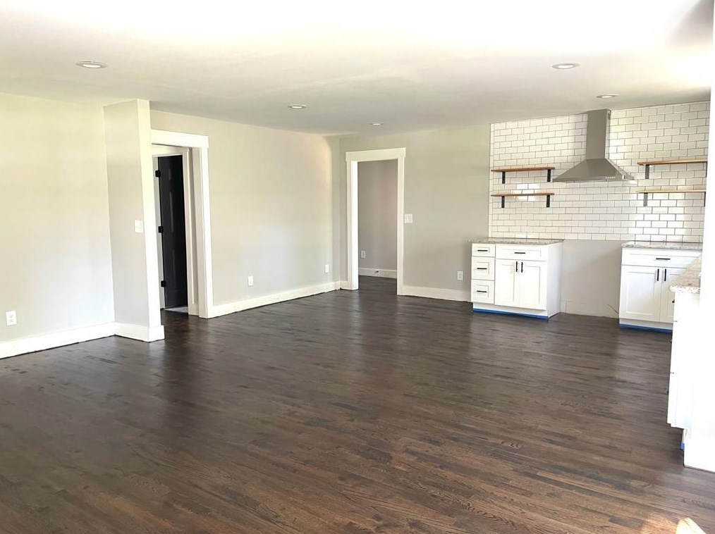 2438 Crestview Ave, Decatur GA  30032-4113 exterior