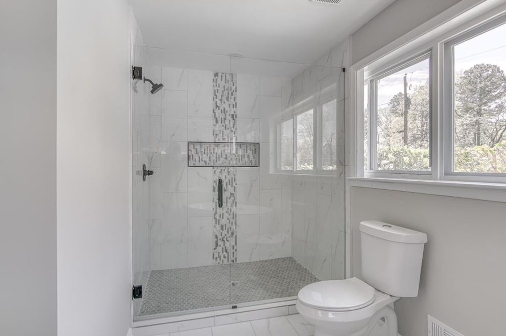 2310 Willowdale Cir, Atlanta GA  30316-2740 exterior