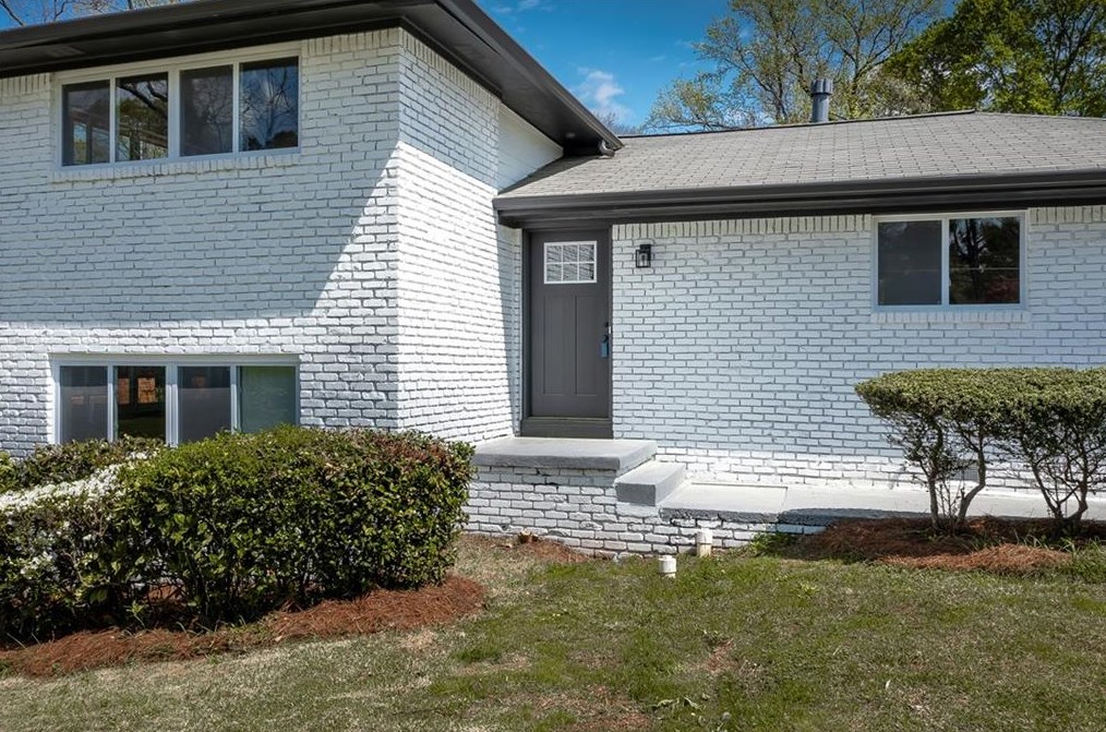 2310 Willowdale Cir, Atlanta GA  30316-2740 exterior