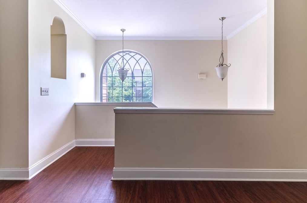 2797 Peek Rd, Atlanta, GA 30318-6069