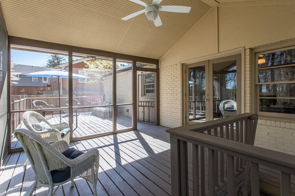 2278 Vistamont Dr, Decatur GA  30033-4704 exterior