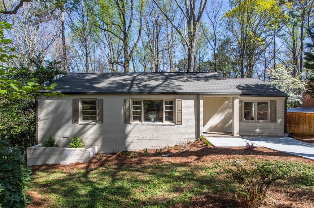 2278 Vistamont Dr, Decatur GA  30033-4704 exterior