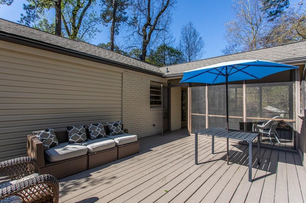 2278 Vistamont Dr, Decatur GA  30033-4704 exterior