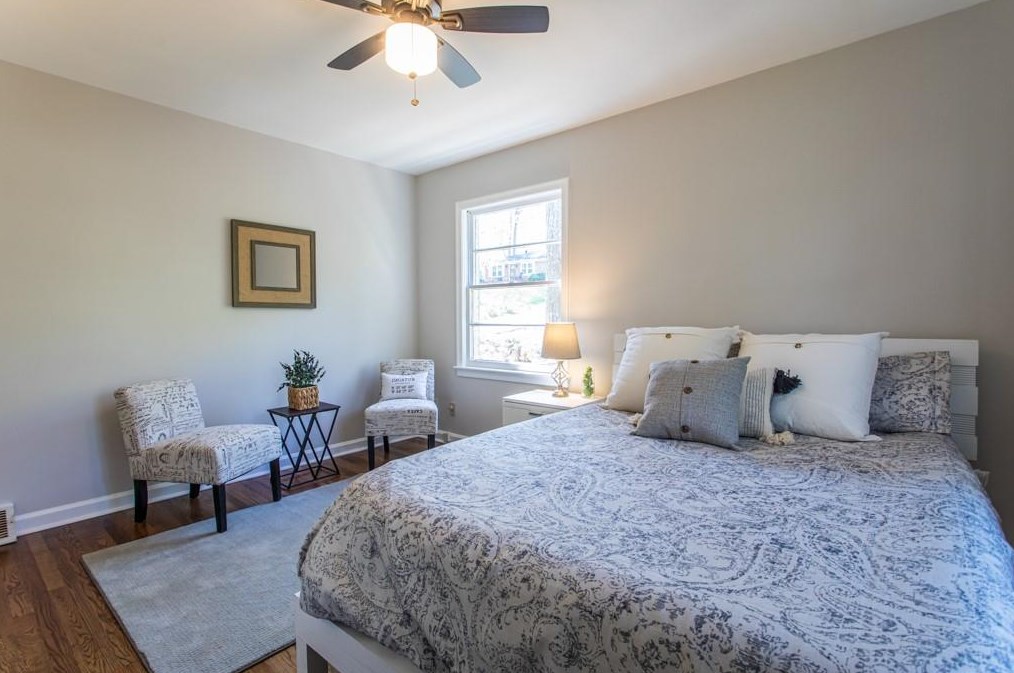 2278 Vistamont Dr, Decatur GA  30033-4704 exterior