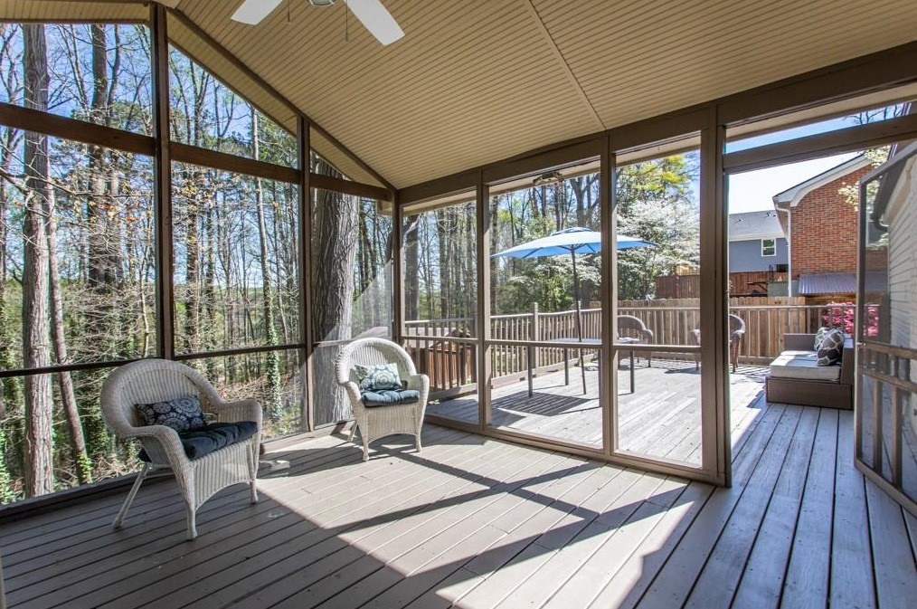 2278 Vistamont Dr, Decatur GA  30033-4704 exterior