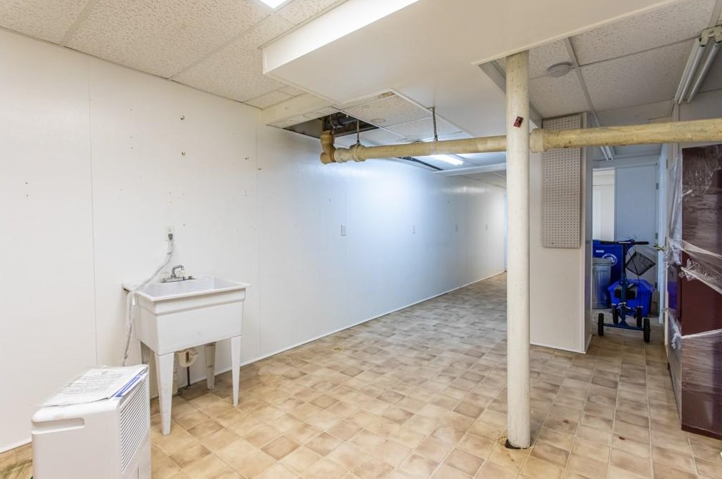 2278 Vistamont Dr, Decatur GA  30033-4704 exterior