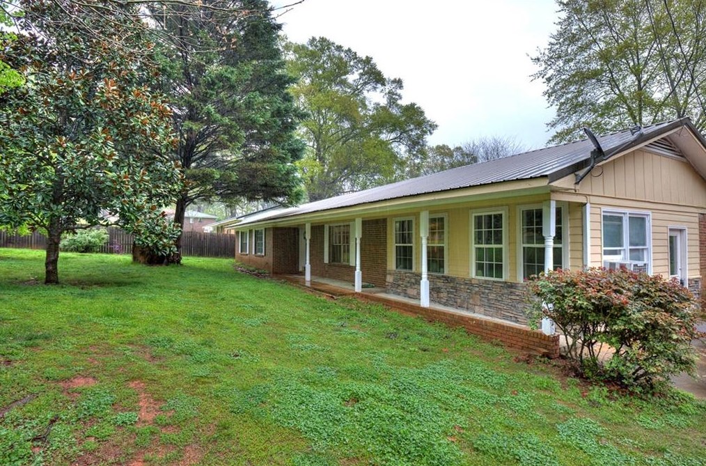 127 Warren Rd, Calhoun, GA 30701-3349