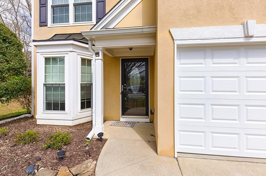 13646 Weycroft Cir, Alpharetta, GA 30004