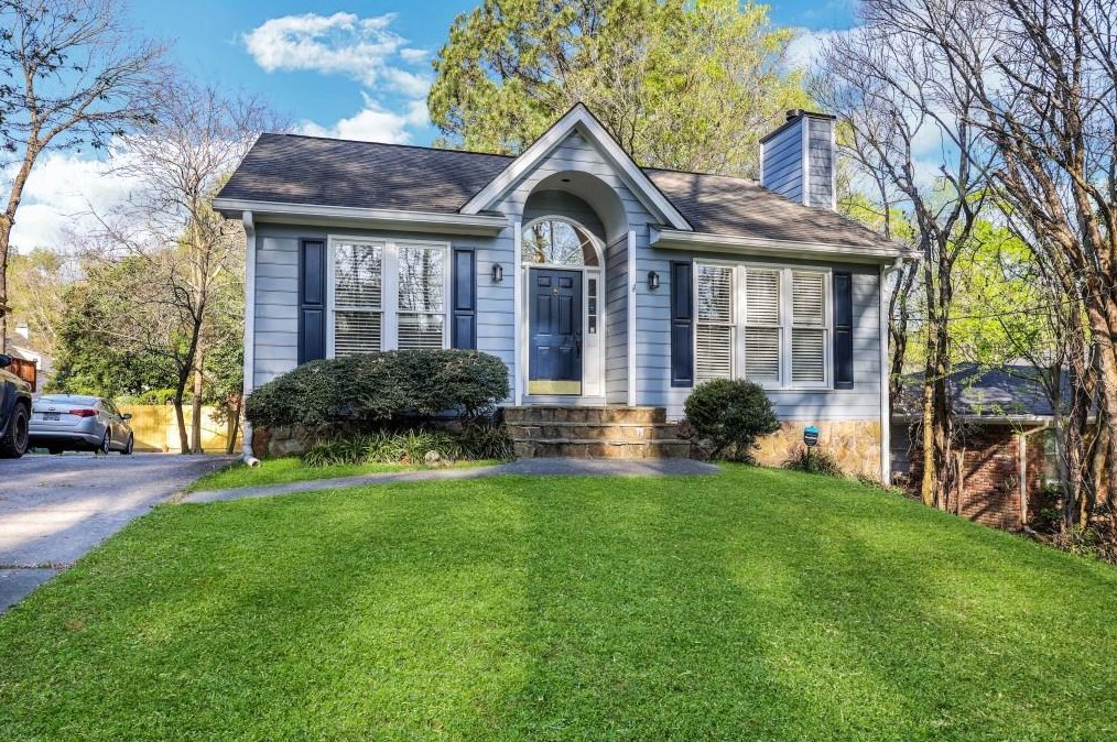 1988 Woodland Hills Ave, Atlanta, GA 30318-3075