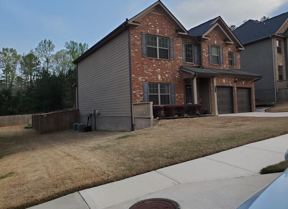 2173 Dodson Woods Dr, Fairburn, GA 30213-5810