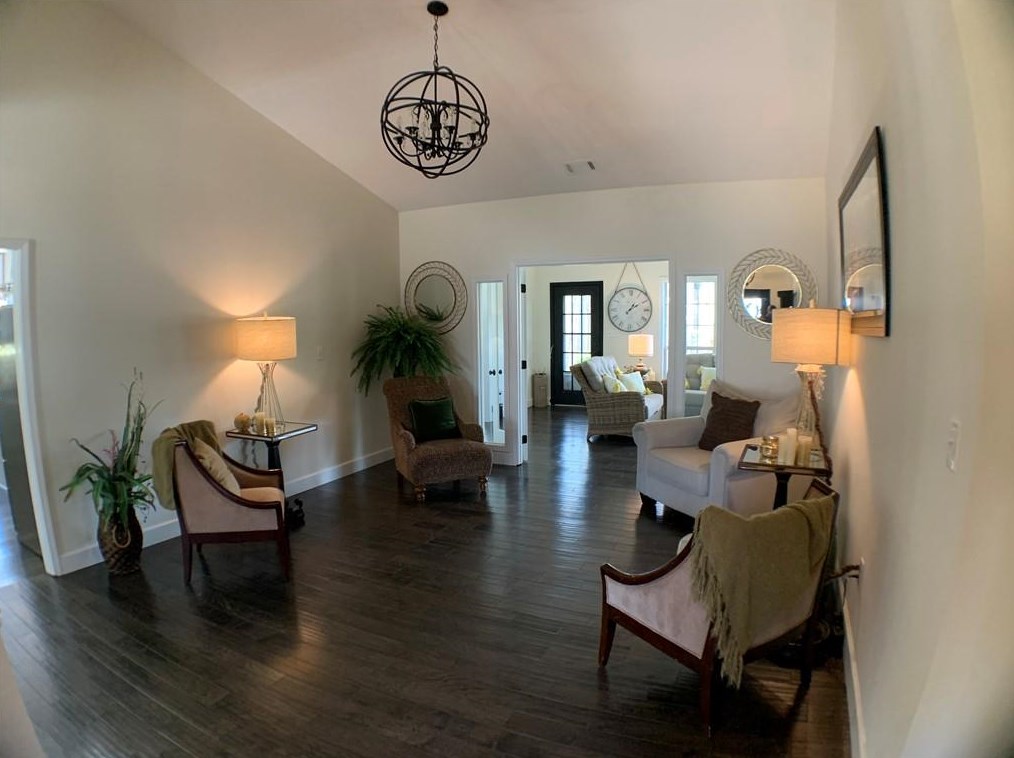 4205 Platinum Ct, Hoschton, GA 30548-1780