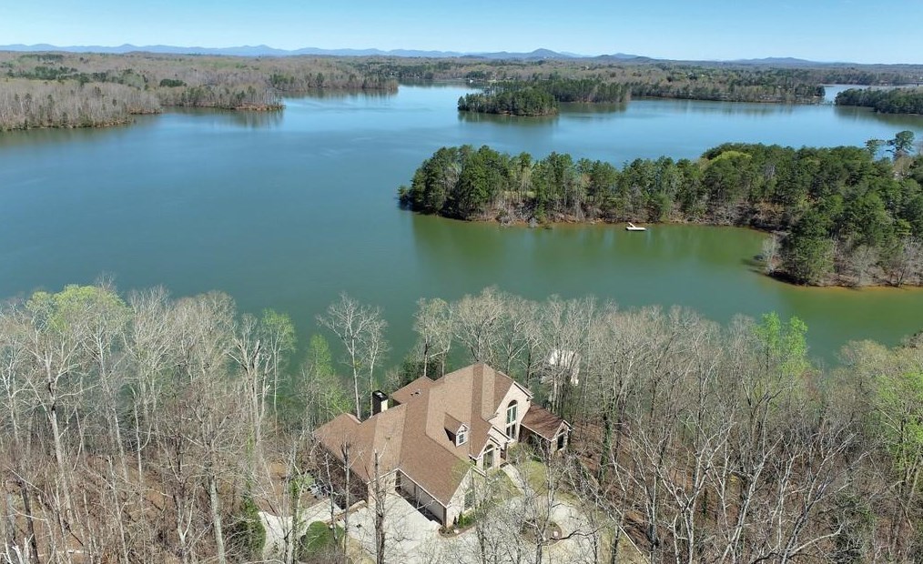 2314 Mountain Crest Pl, Gainesville, GA 30501-1008