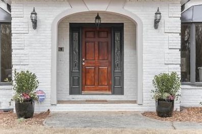 620 Valley Hall Dr, Atlanta GA  30350-4634 exterior