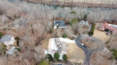 620 Valley Hall Dr, Atlanta GA  30350-4634 exterior