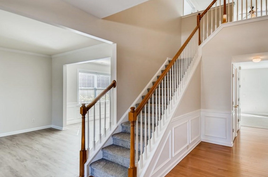 1473 Sandrock Ln, Atlanta GA  30331-8926 exterior