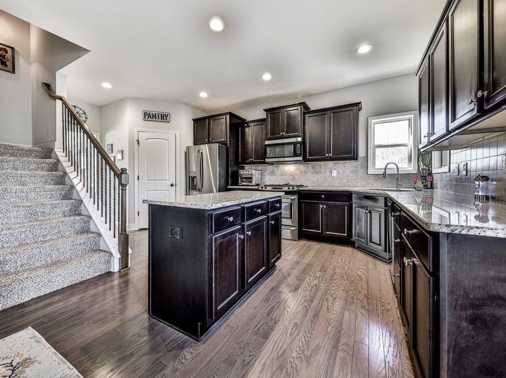 21 Fieldstone Ln, Dallas, GA 30132-6324