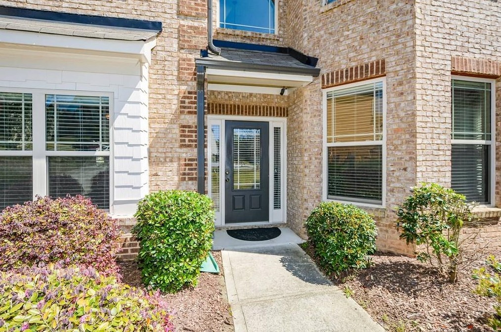 1931 Acorn Ln, Dacula, GA 30019-7918
