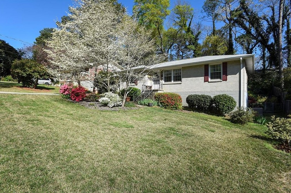 1108 Willivee Dr, Decatur, GA 30033-4112