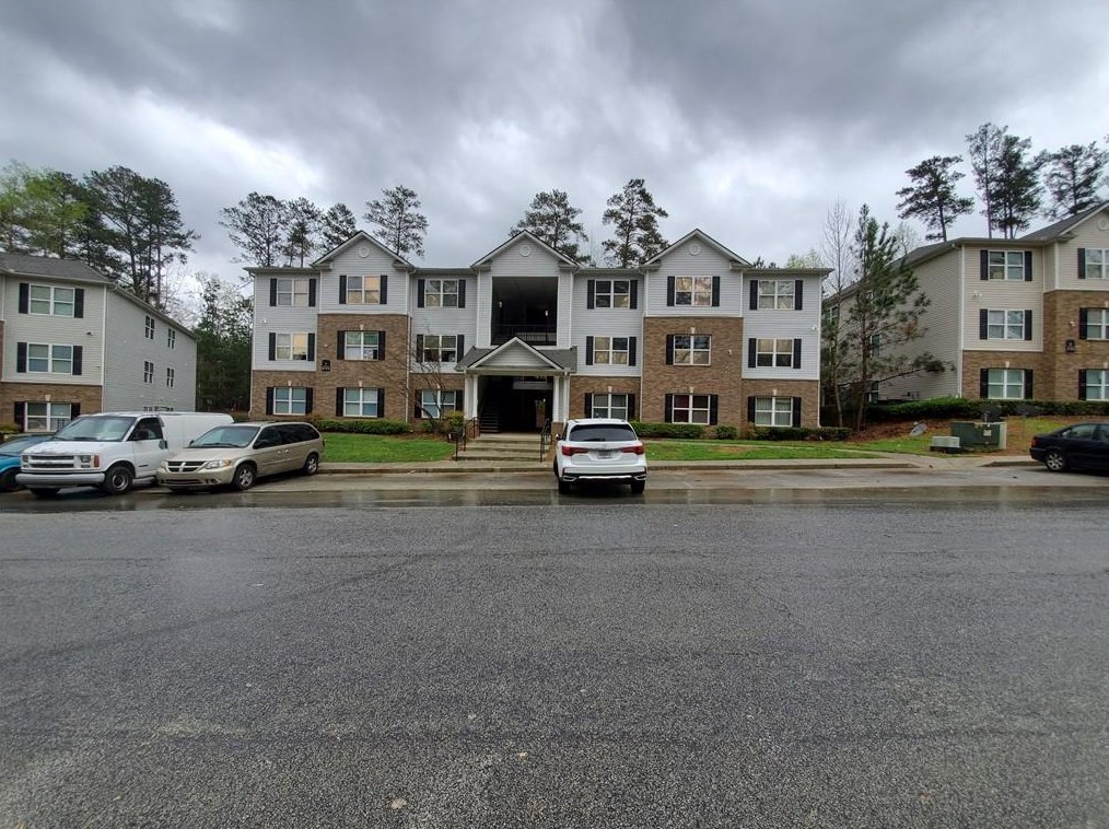 7303 Fairington Village Dr, Lithonia, GA 30038