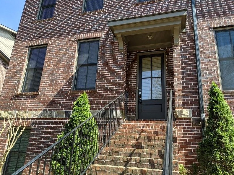 2032 Heathermere Way, Roswell, GA 30075