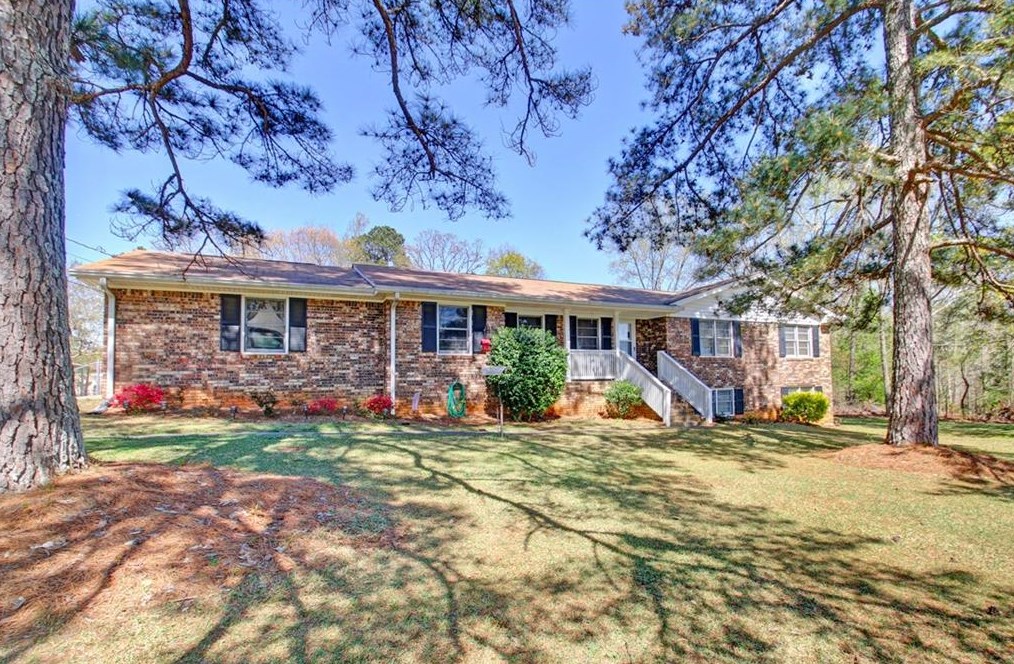 5622 Central Church Rd, Douglasville, GA 30135-3406
